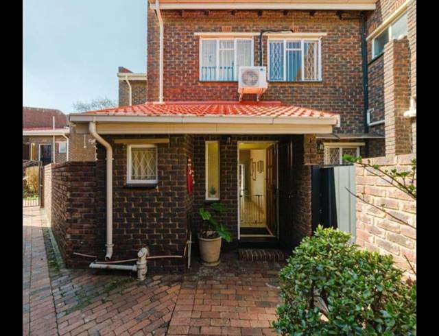 3 BEDROOM TOWNHOUSE FOR SALE IN BRACKENHURST